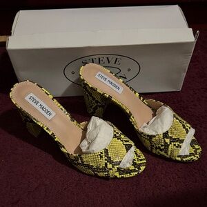 Steve Madden Yellow and Black Snake Print Heels
